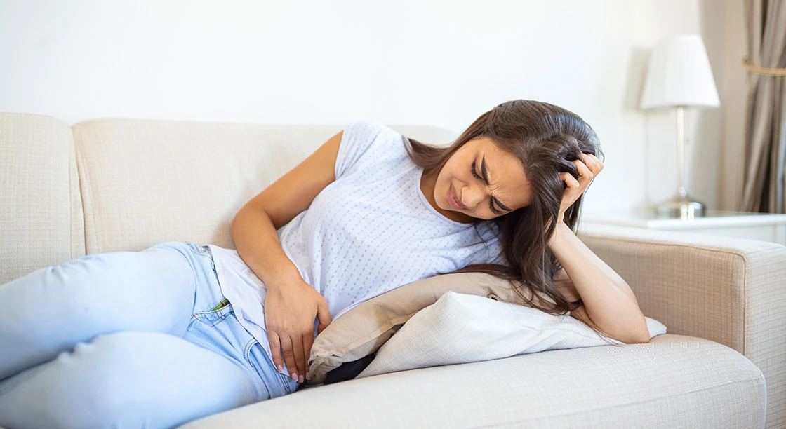 Kinesiología y osteopatía para endometriosis